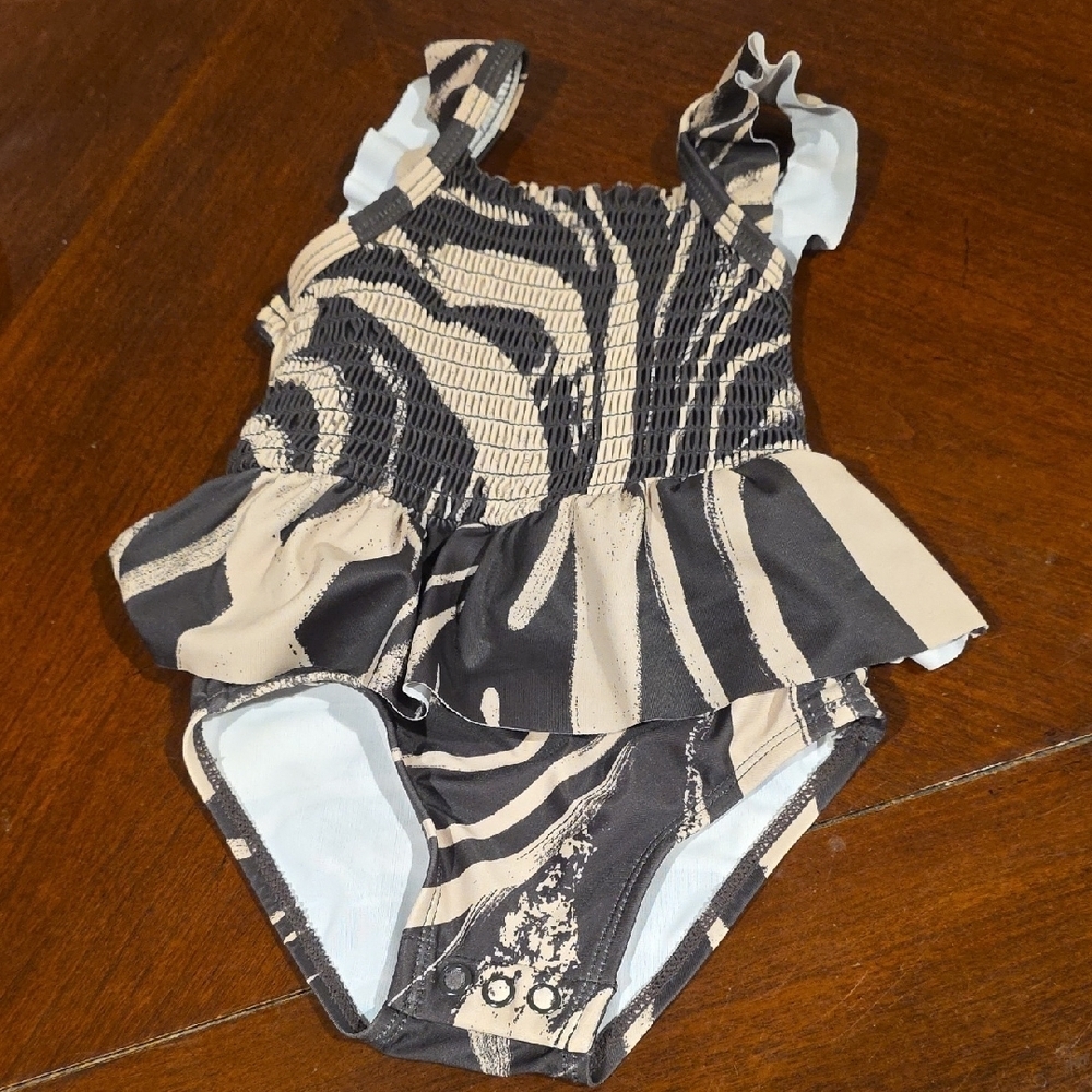 (J59) Carter's Black and Tan Kids Swim One Piece Sz 12m